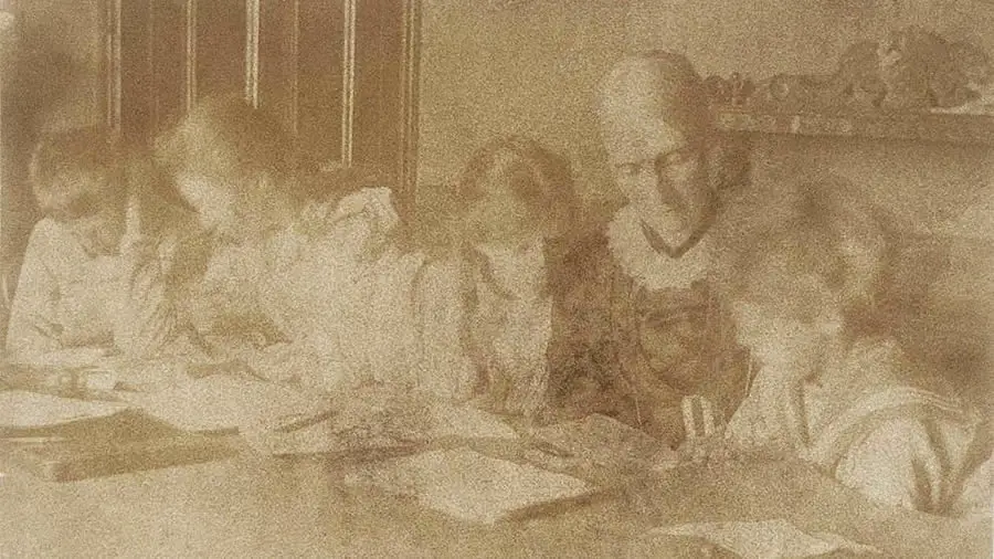 Virginia Woolf's Biography
